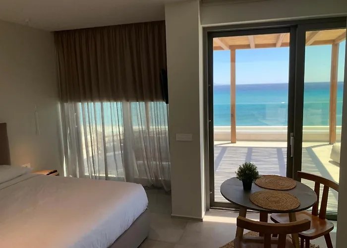 Noa Beachfront Suites